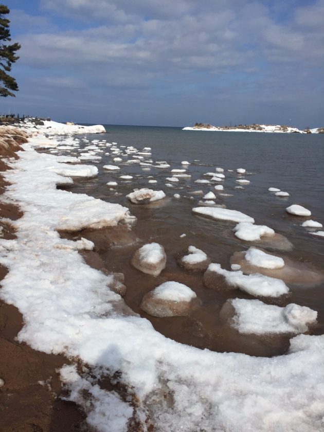 Ice floats on Lake Superior | News, Sports, Jobs - Vimarsana News